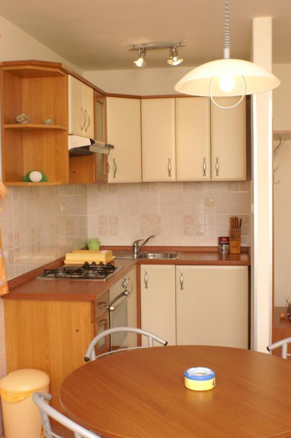 Apartments And Rooms By The Sea Jakisnica, Pag - 4160 Лун Екстер'єр фото