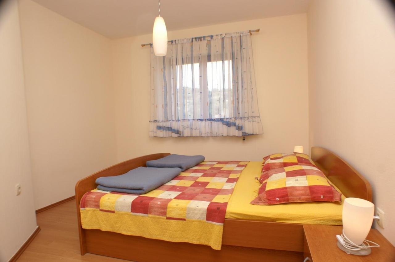 Apartments And Rooms By The Sea Jakisnica, Pag - 4160 Лун Екстер'єр фото